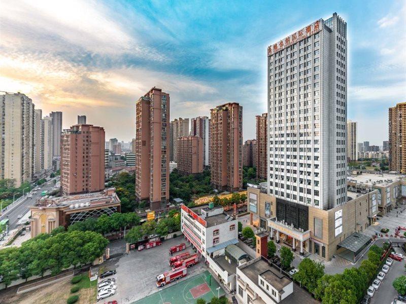 Vienna International Hotel Wuhan Exterior foto